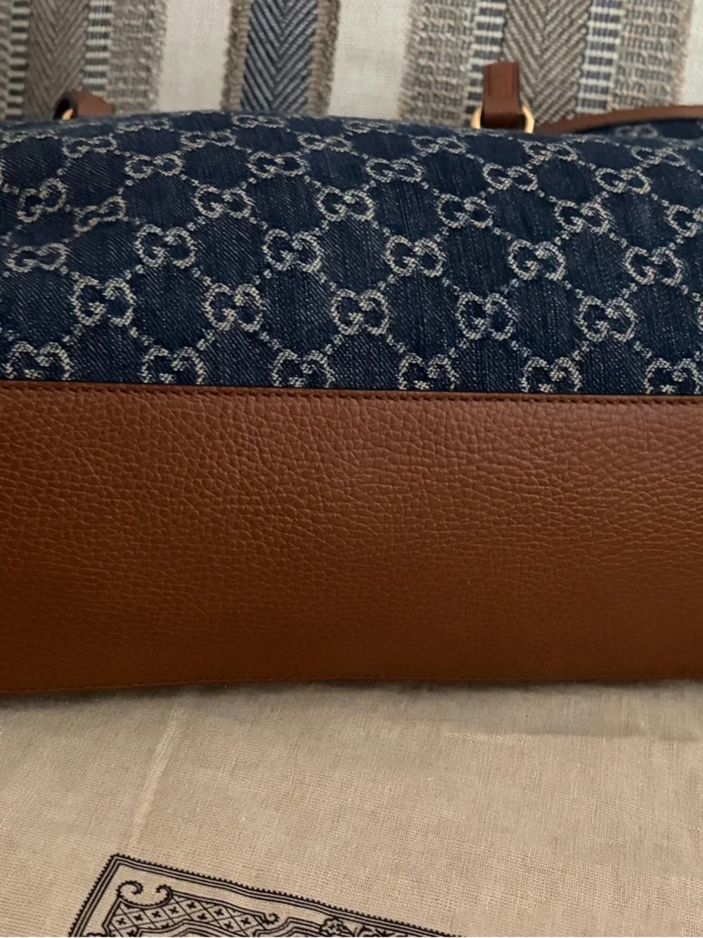 Gucci Ophidia GG Denim Tote Bag - Picture 4 of 13